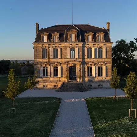 Chateau Leboscq, Medoc Villa *